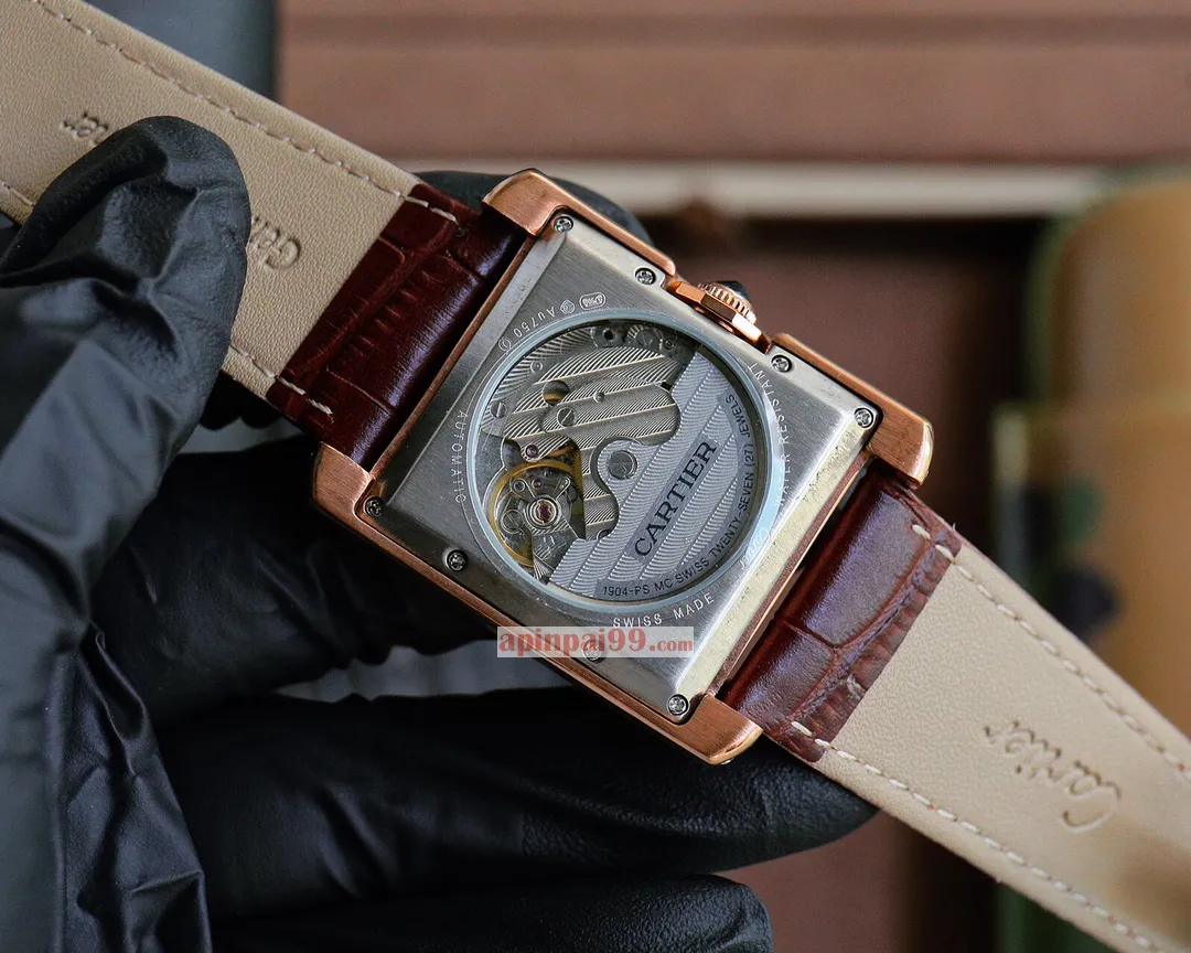カルティエの有名なコピー時計タンクシリーズ WT300586[5]