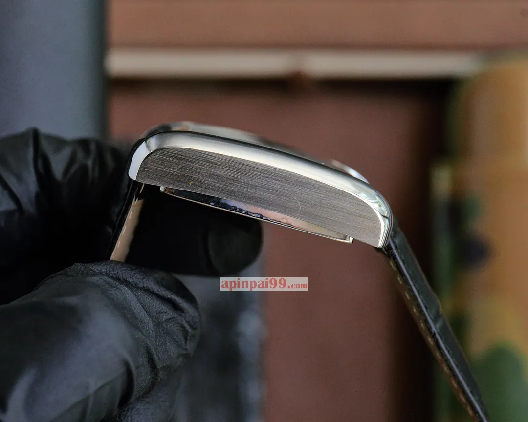 人気ブランドカルティエ時計のタンクシリーズ WT300587[4]