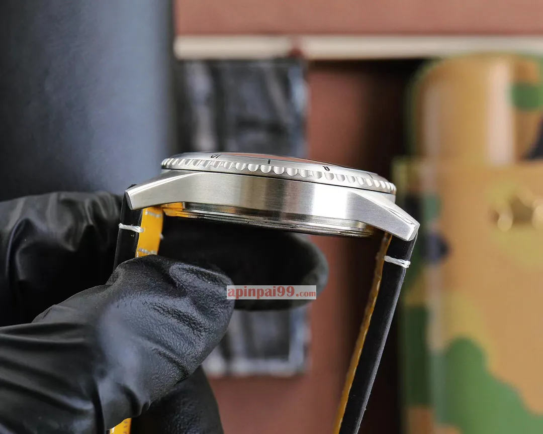 高精密新作ブライトリングナビタイマーB229202 軍用時計ストラップ[3]