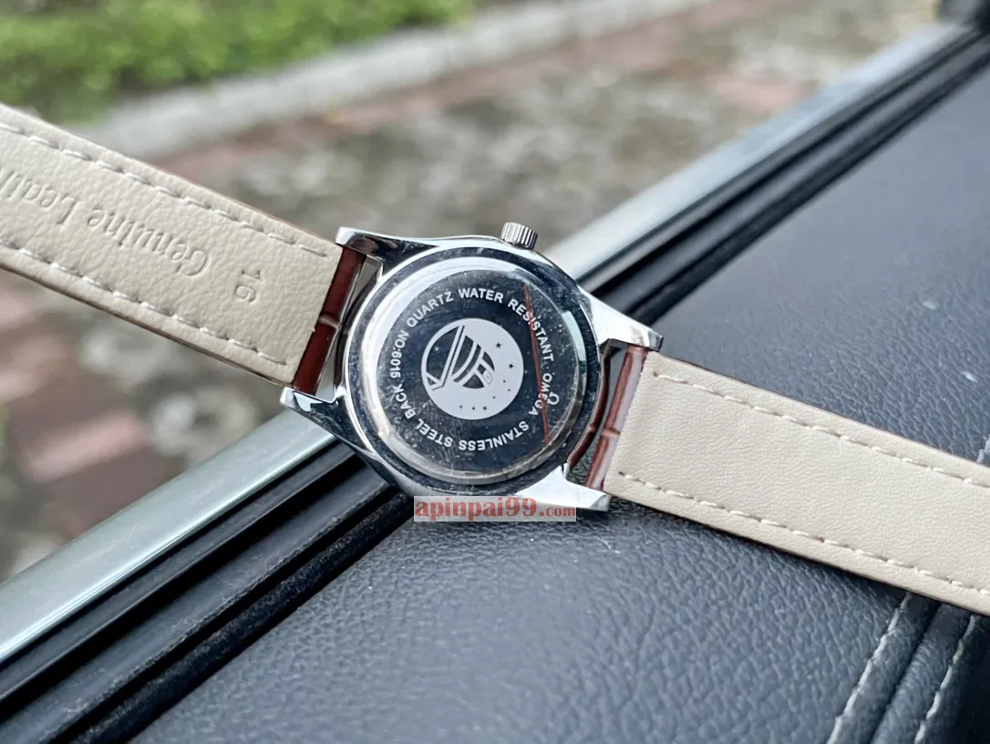 Omega高級コピー時計クォーツムーブメントのカップル 35.1005.789[8]