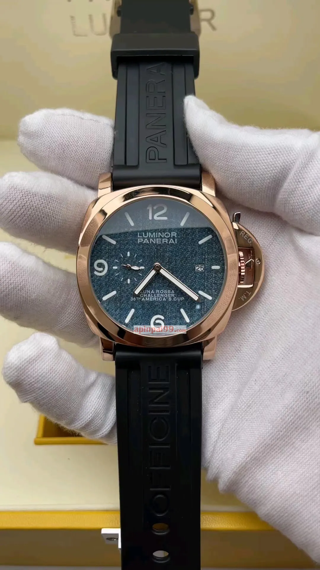 パネライ メンズ コピーの腕時計スーパールミナス 3 度防水 PAM21089[5]