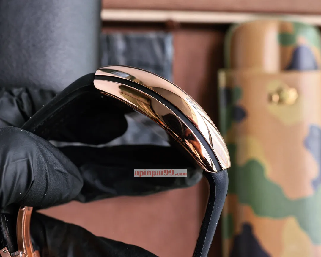 2024新款フランクミュラーコピー時計の新型V45 落書き美術シリーズ FM588230[5]