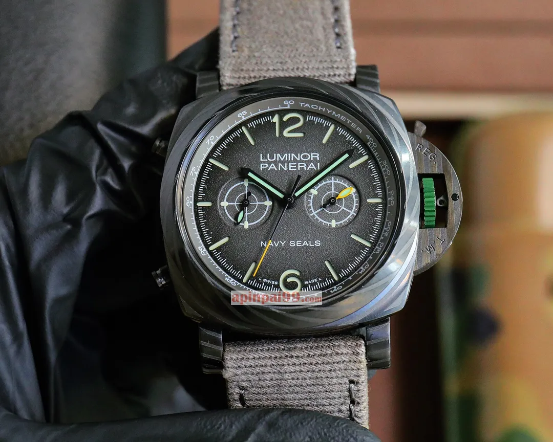新款パネライ サブマリン シリーズ メタルガラススーパーコピー時計 APM257410[8]