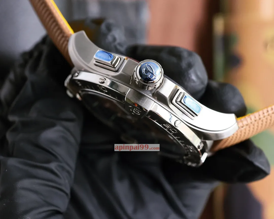 ブライトリングコピー時計 アベンジャーズ シリーズ 日本製クォーツ BE48501B[4]