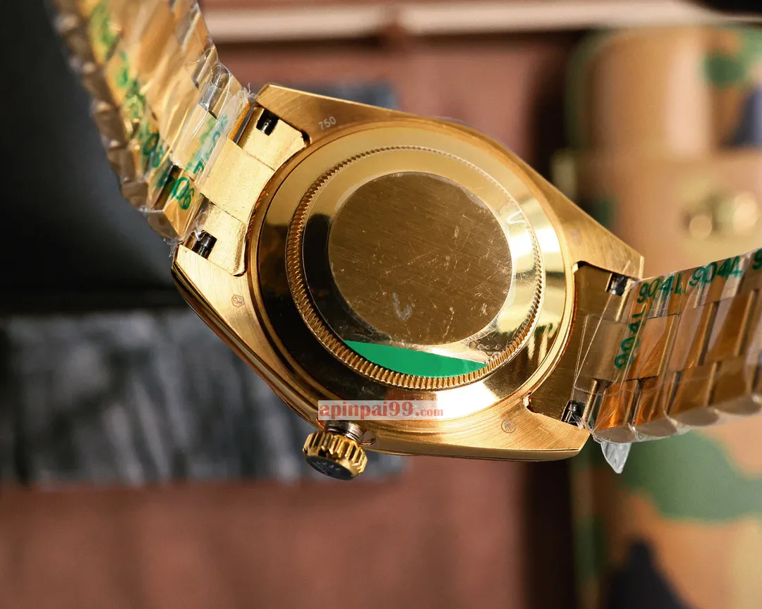 ロレックスコピー偽物の最も古典的なサブマリンシリーズの新作サブマリーナー 236480[6]