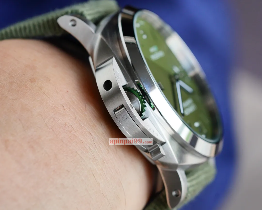 2024最新のパネライコピー時計 サブマーシブル BMG-TECH™ スニークシリーズ PAM01055[6]