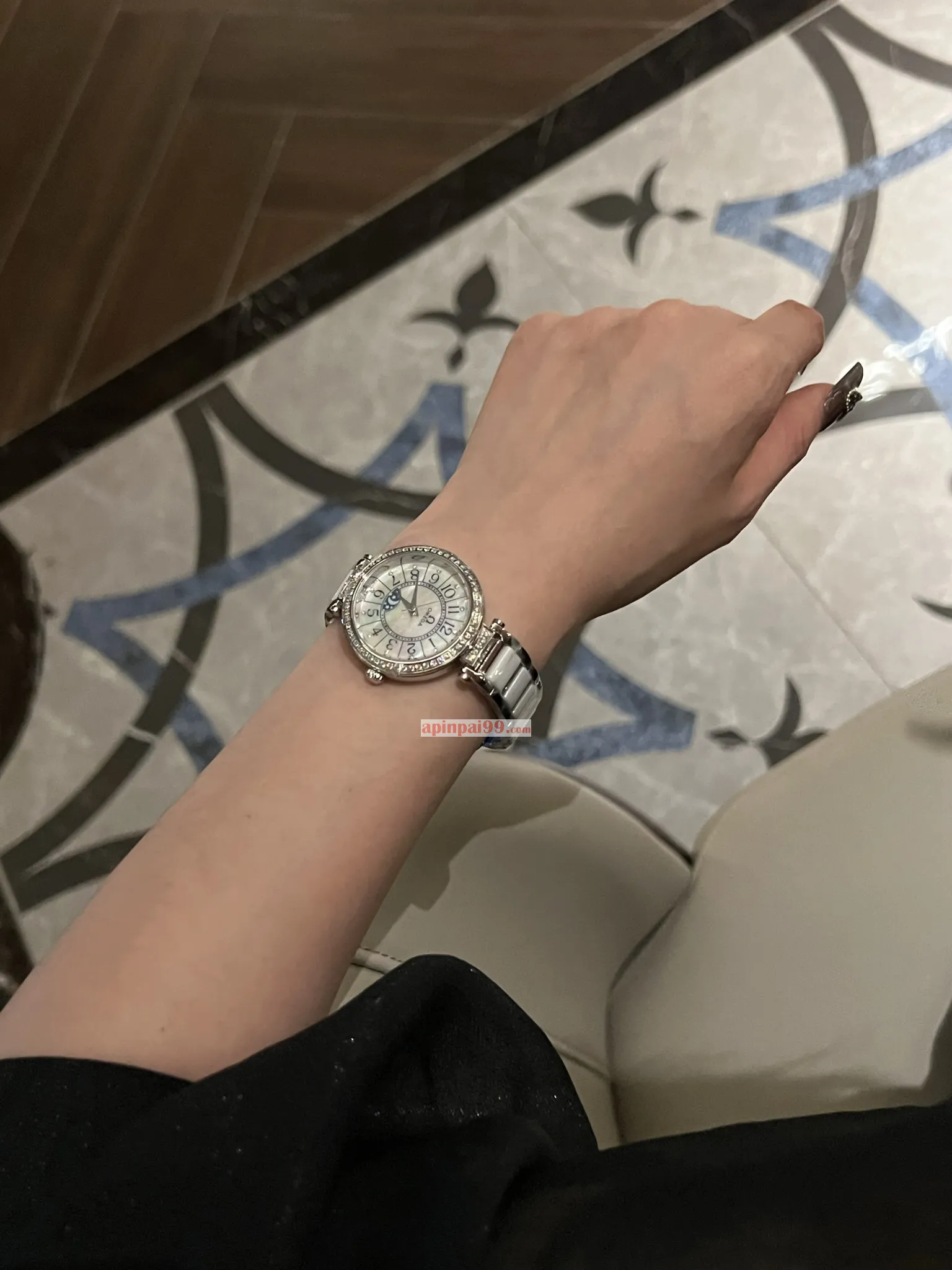 オメガ レディース クォーツ高級コピー時計 35-410-2o[3]