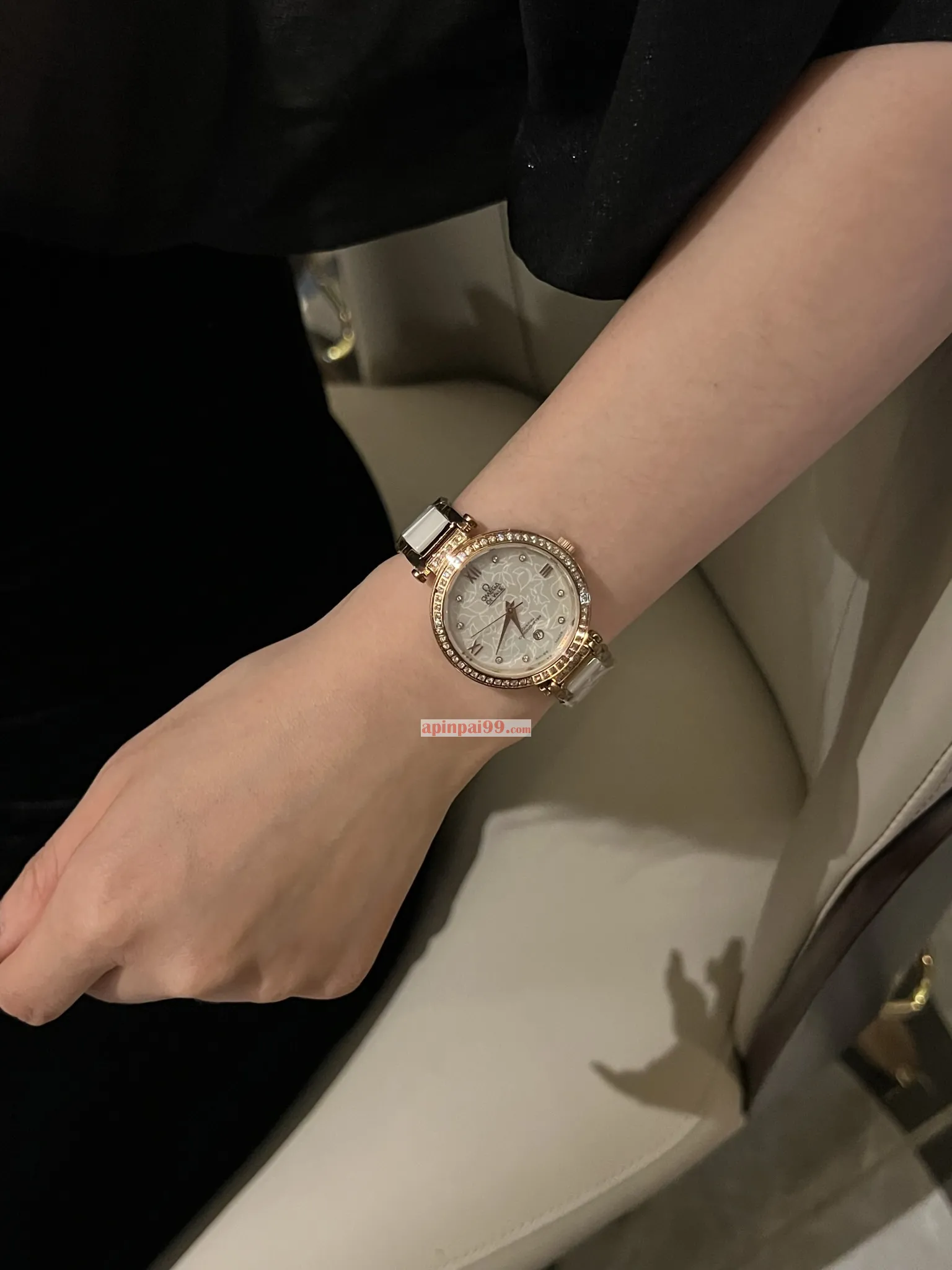 新款オメガ レディース クォーツスーパーコピー通販時計 35-410-596