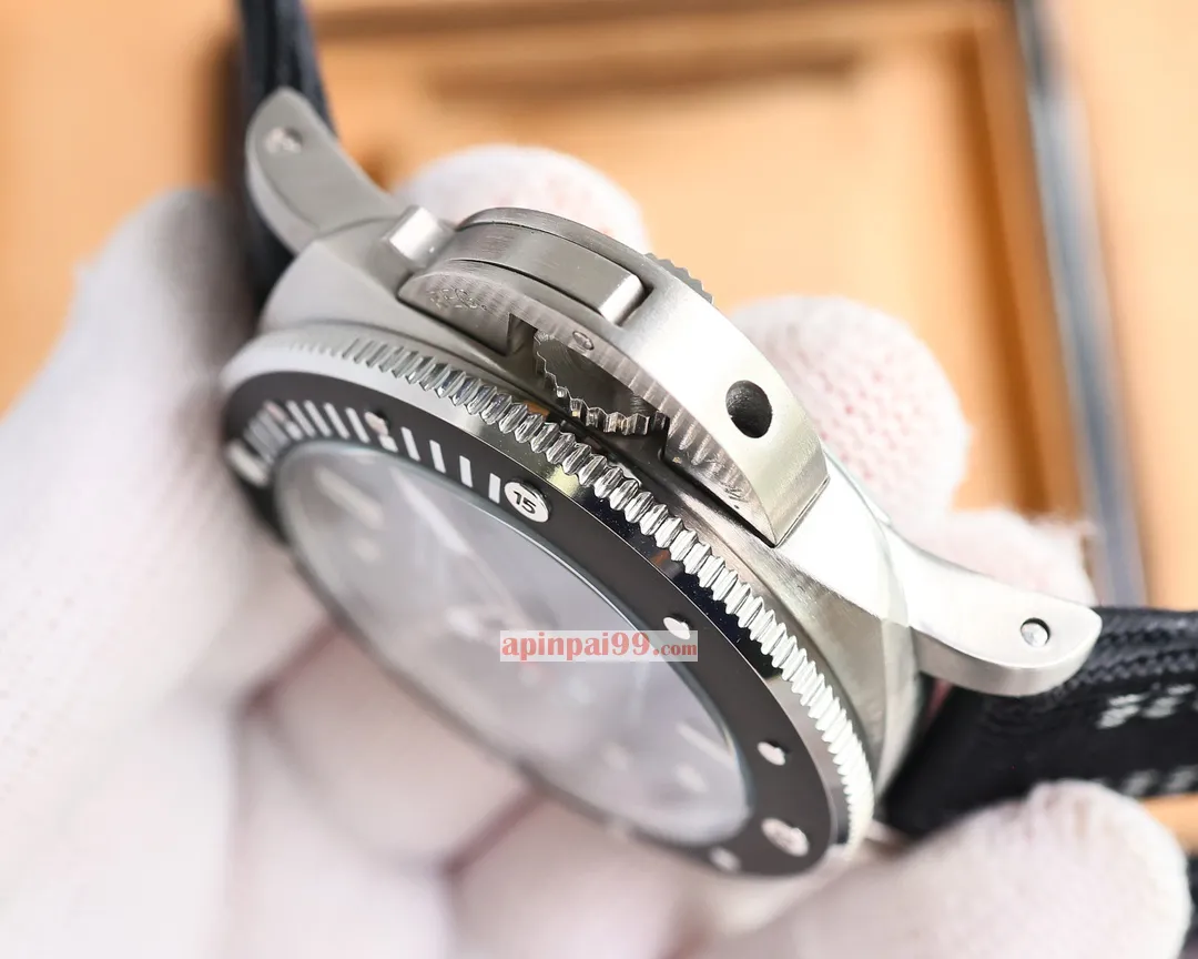 パネライスーパーコピーn級ロールアウトする ルミノール マリーナ シリーズのコピー時計 AISI317[6]