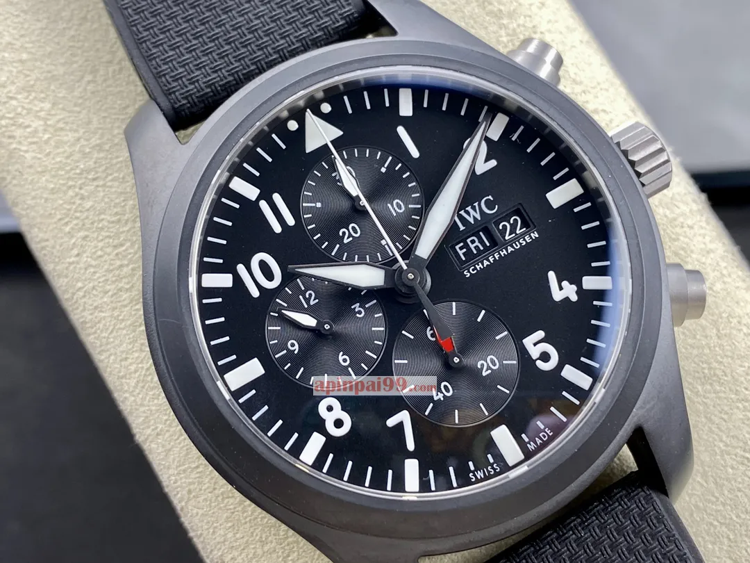 2024最新 IWCスーパーコピー時計セラミック パイロット トップ ガン クロノグラフ スペシャル エディション 170484[1]