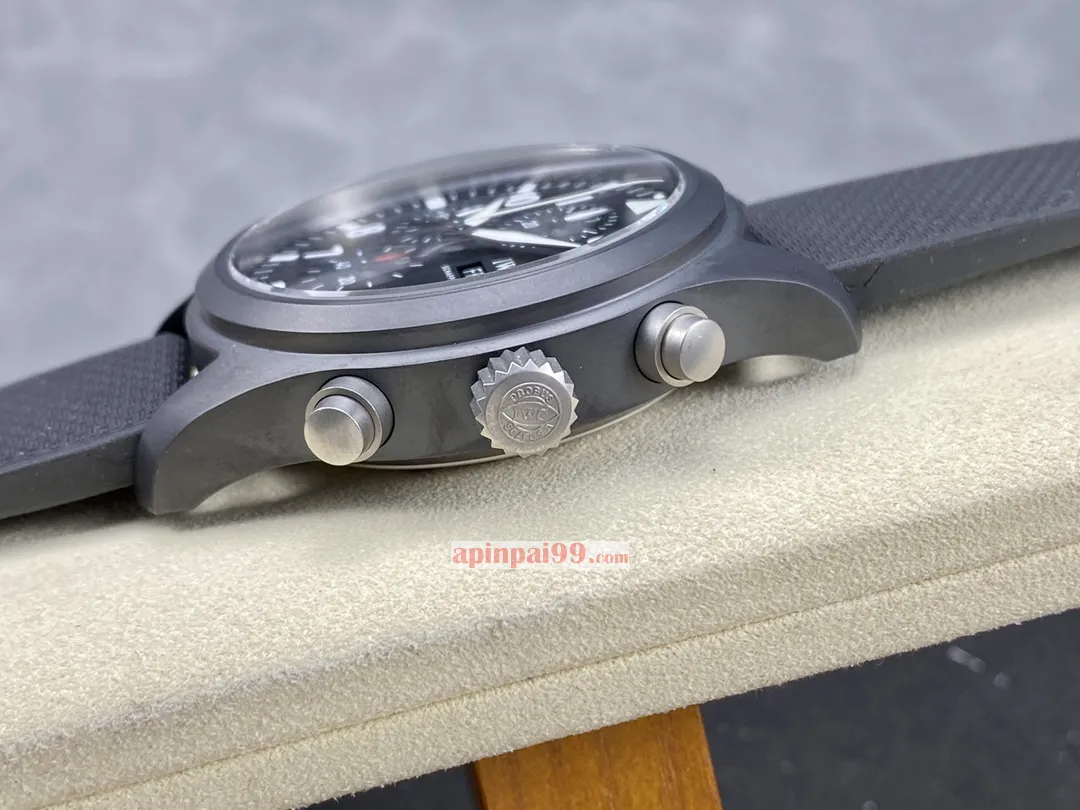 2024最新 IWCスーパーコピー時計セラミック パイロット トップ ガン クロノグラフ スペシャル エディション 170484[5]