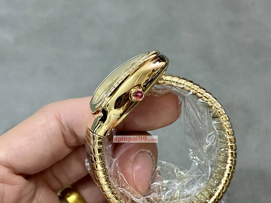 ブルガリスネークスーパーコピー時計のバージョン 170086[5]