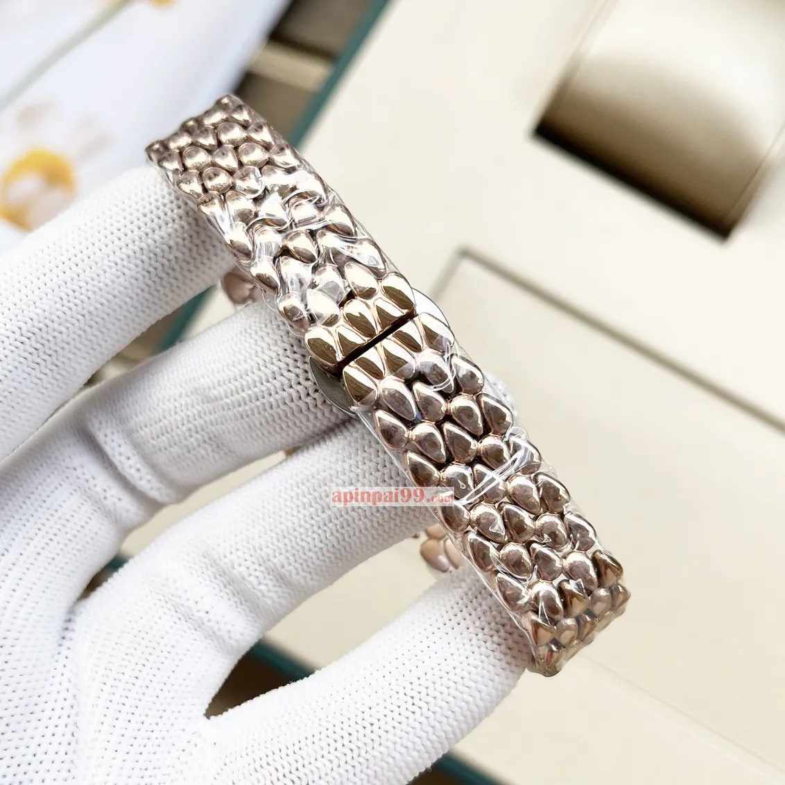 2024新款オメガの女神ウォータードロップシリーズの腕時計 424.12.206.13[7]