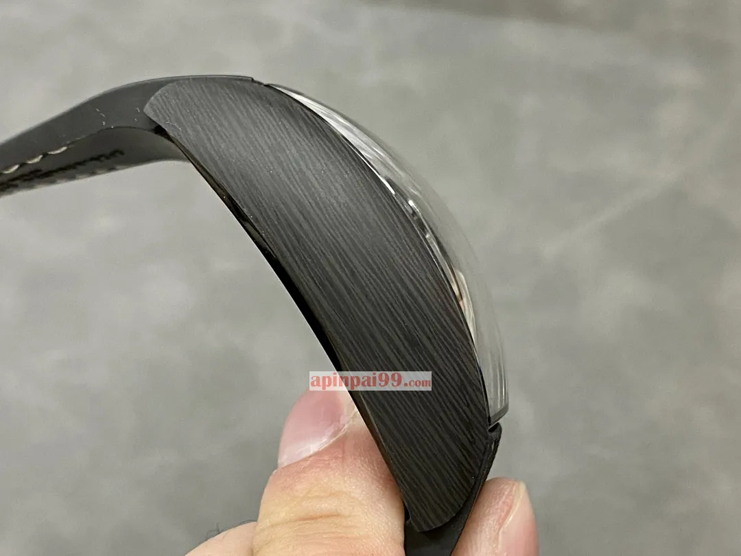 フランク・ミュラーが新作スーパーコピー時計グランド・セントラル・トゥールビヨン 169858[4]