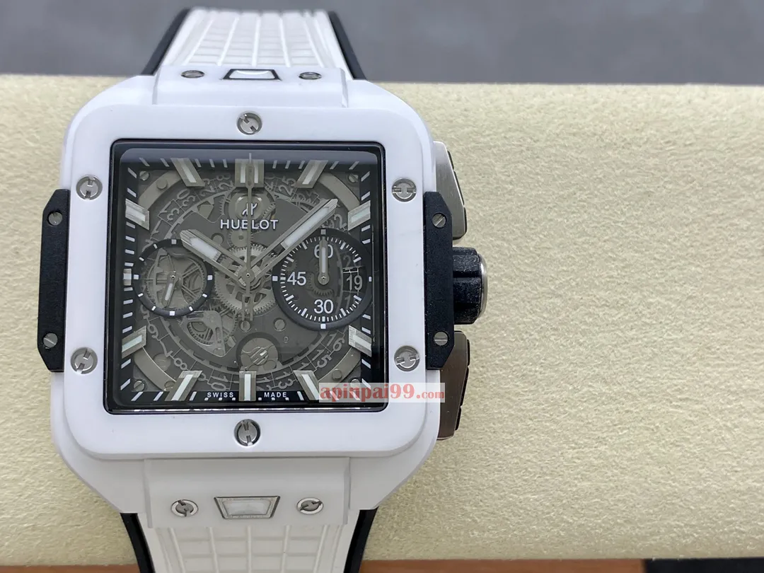 最新スクエア ウブロ ニュー スクエア バン ユニコ セラミックコピーの腕時計 170990