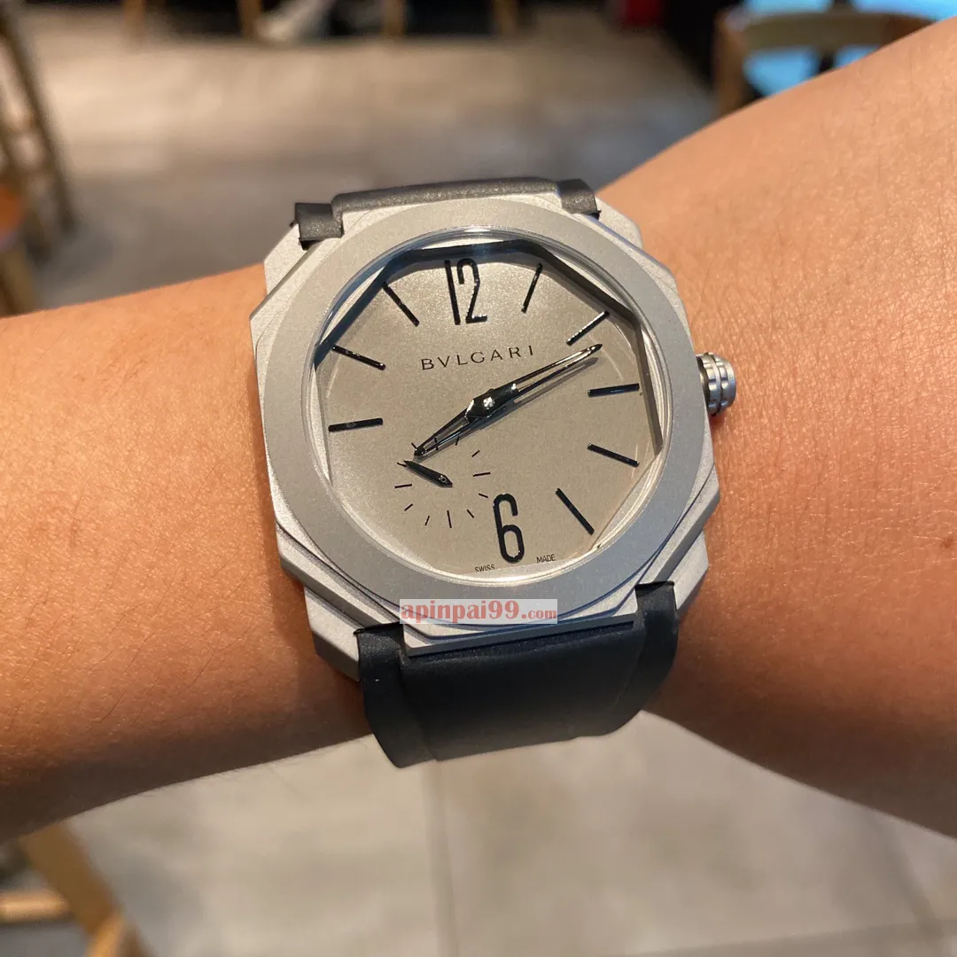 ブルガリオクト シリーズ フィニッシモ オートマティックスーパーコピーの時計 BV32056