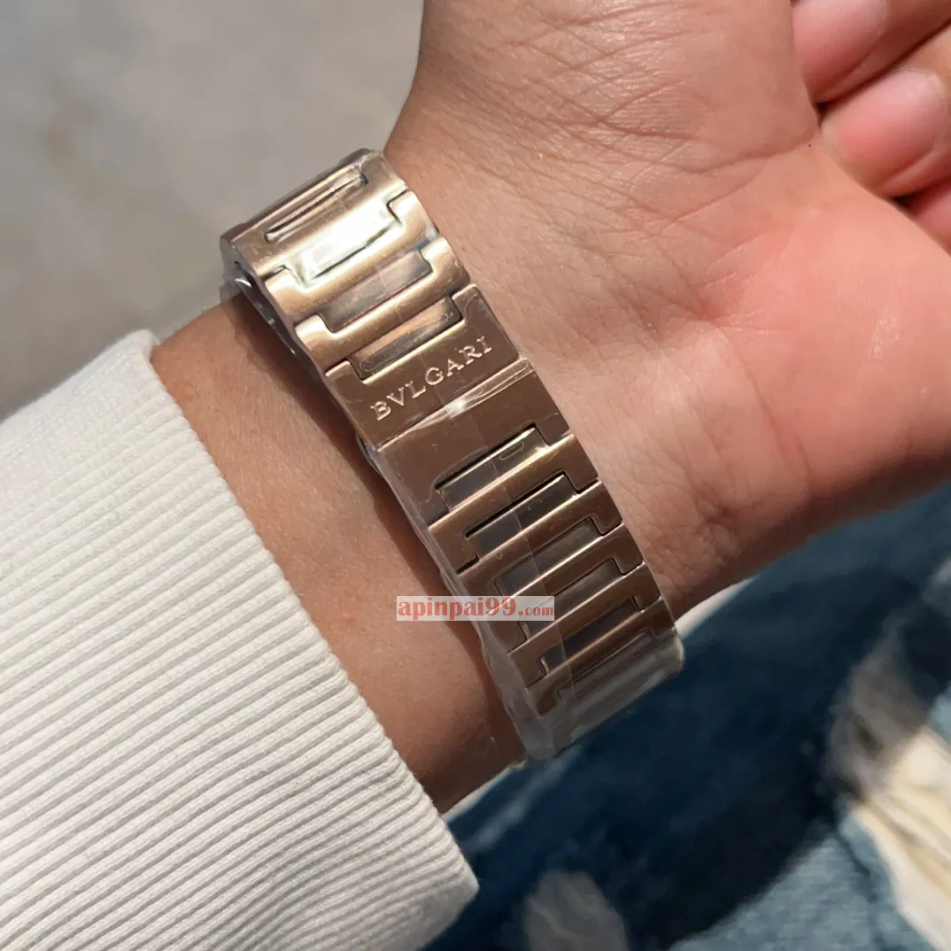 2024新作ブルガリ時計 オクト フィニッシモ GMT オートマチック クロノグラフ OS クロノグラフ BV32052[6]