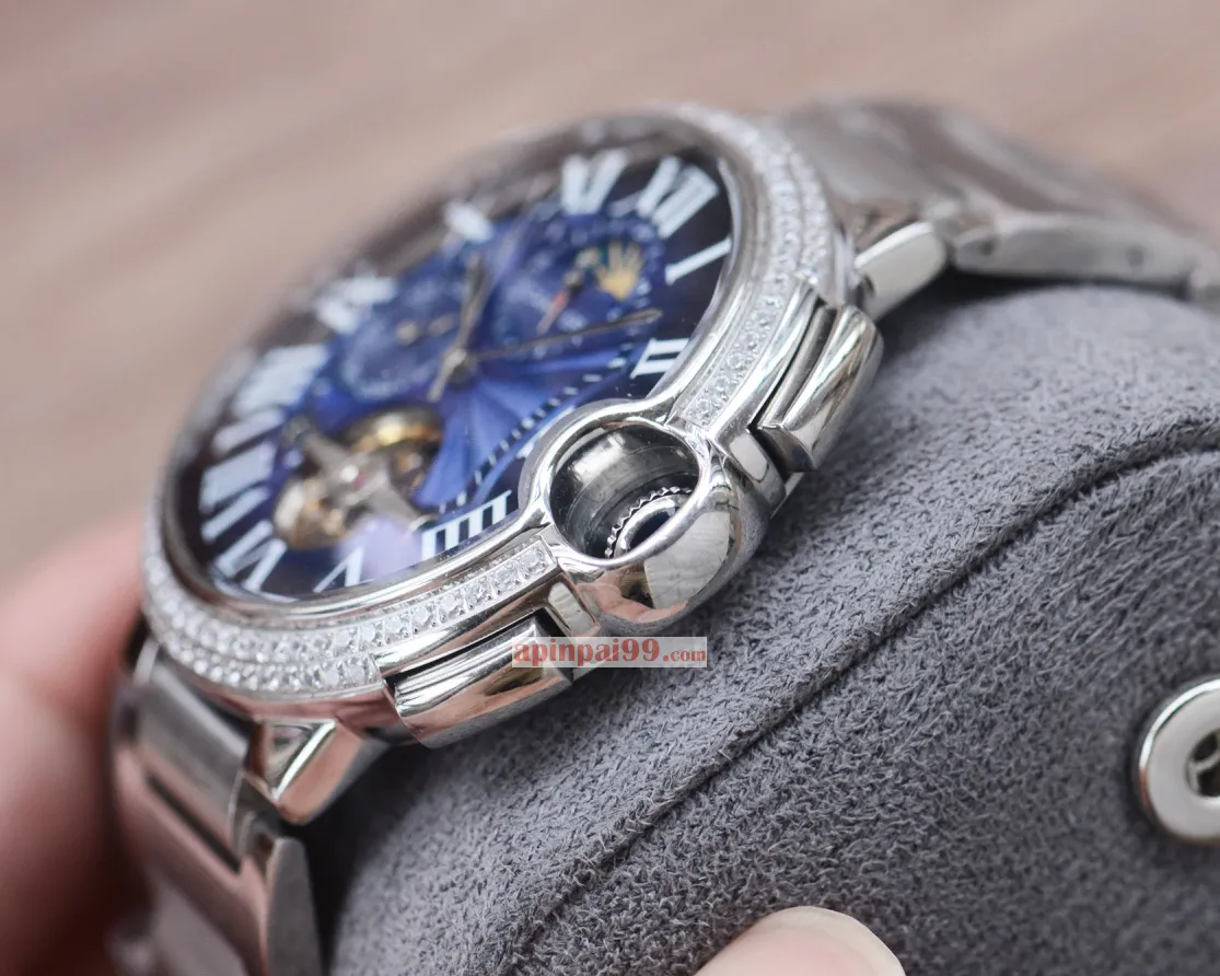 人気最新のカルティエ多機能メンズ時計 C56489[2]