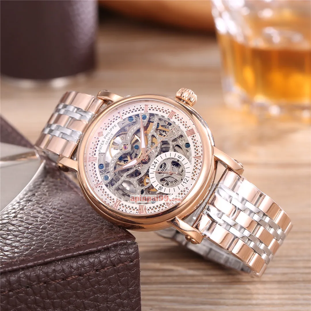 パテックフィリップコピー時計n級最新の精巧な彫刻が施されたスケルトン ムーブメント PP5987