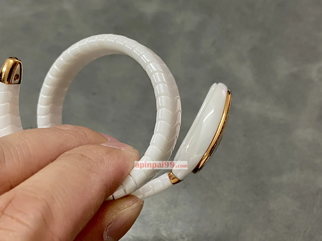 新品ブルガリn級のスネークシェイプ クラシックスーパーコピーの時計 170065[4]