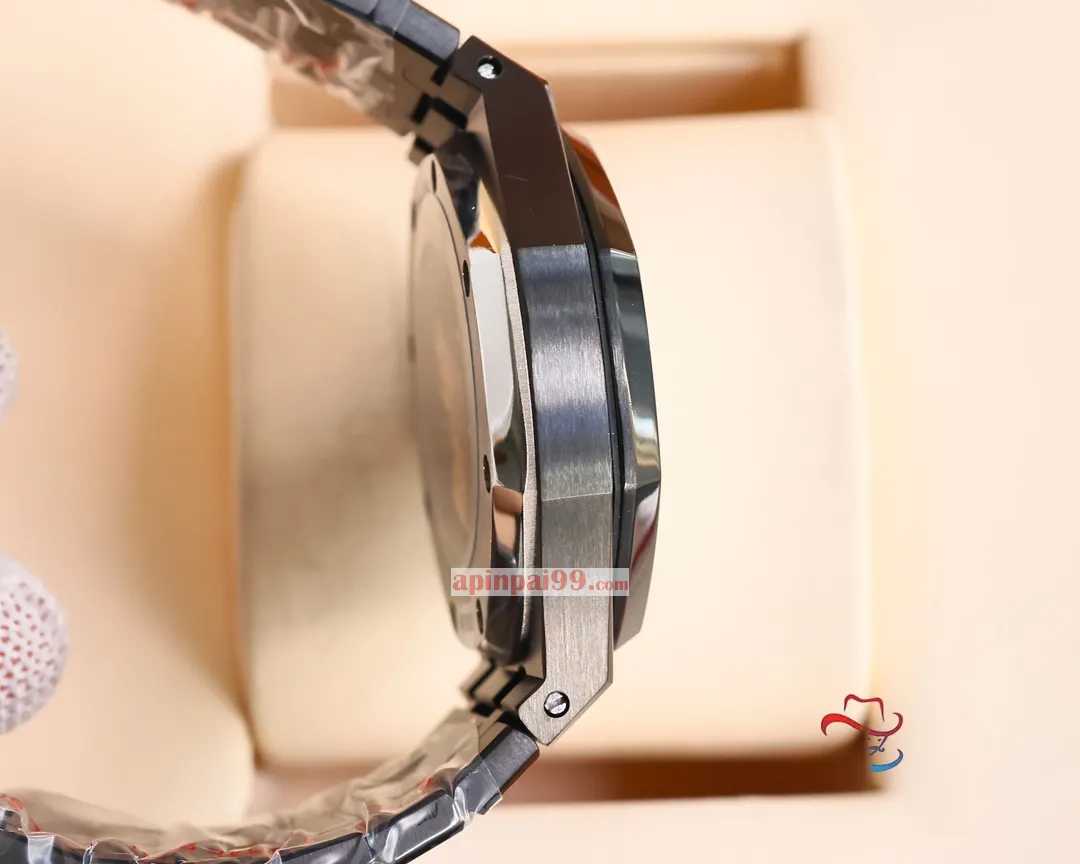 オーデマピゲの新作コピーロイヤル オーク シリーズ ダブル テンプ スケルトン時計 AP5520[7]