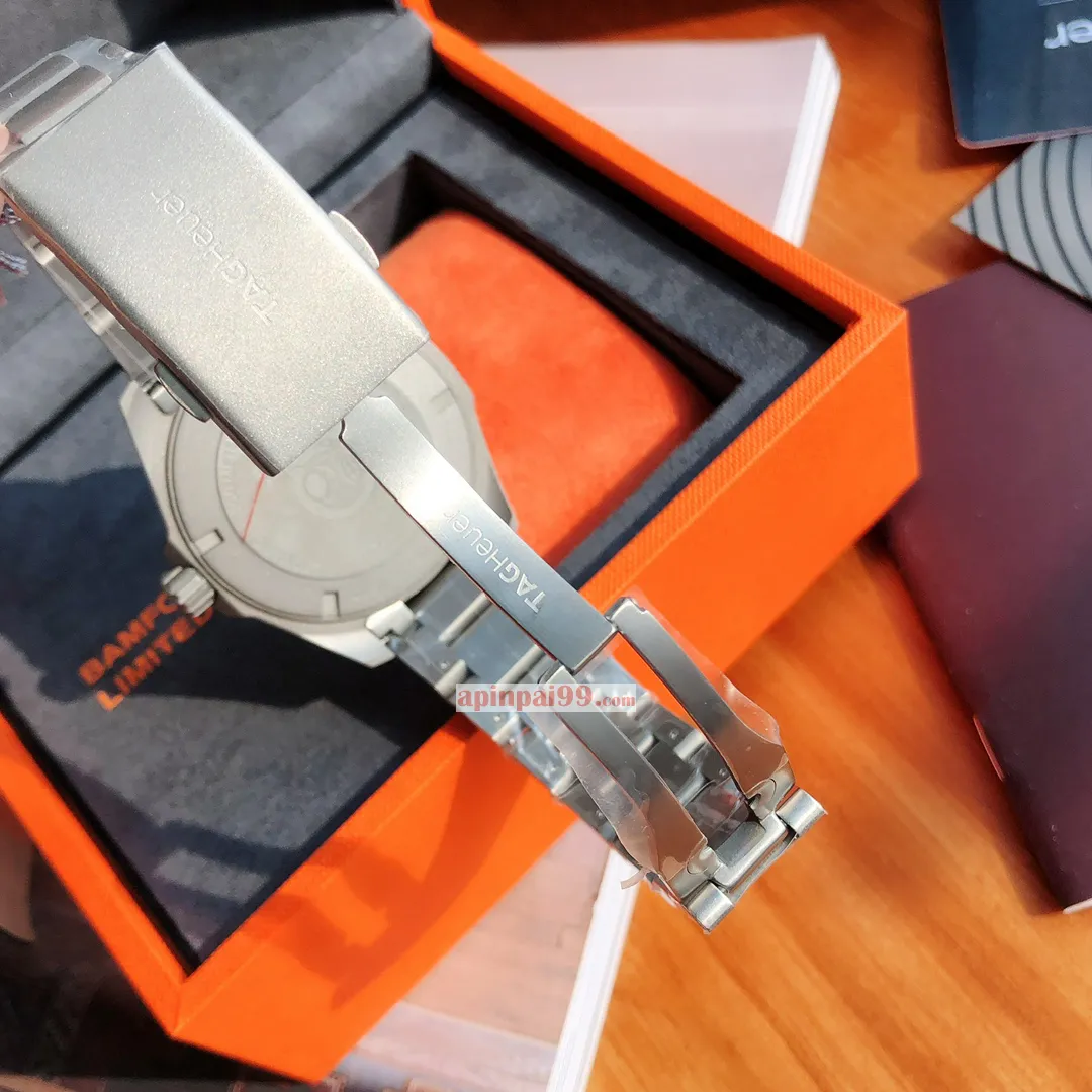 タグ・ホイヤーの2024新作アクアレーサー シリーズ スペシャルエディション限定時計 161088[6]