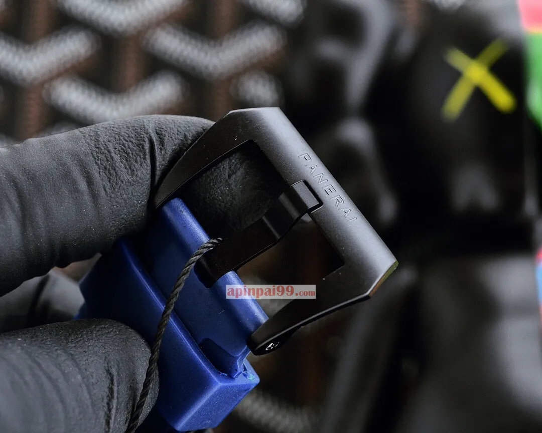 人気のブランドパネライ サブマーシブル プロフェッショナル ダイビング時計 PAM1233[4]