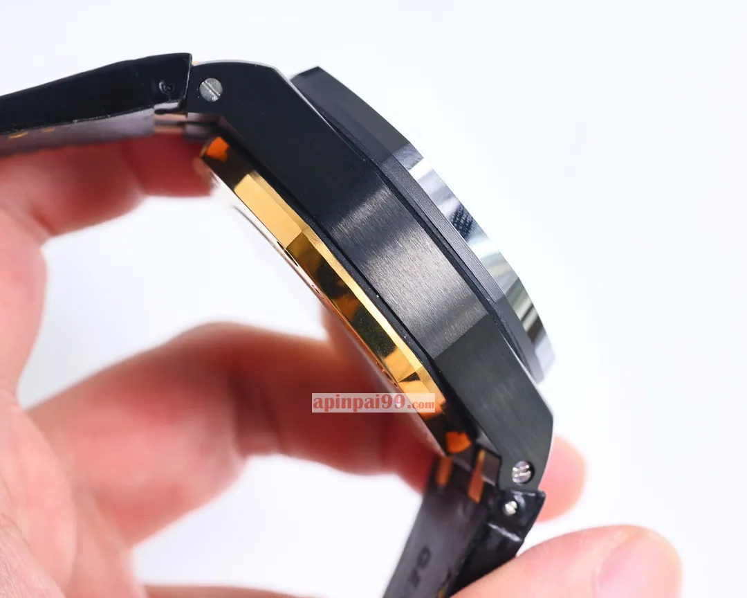 2024新作スーパーコピーオーデマピゲ ロイヤル オーク オフショア機械式時計 AP566201[5]