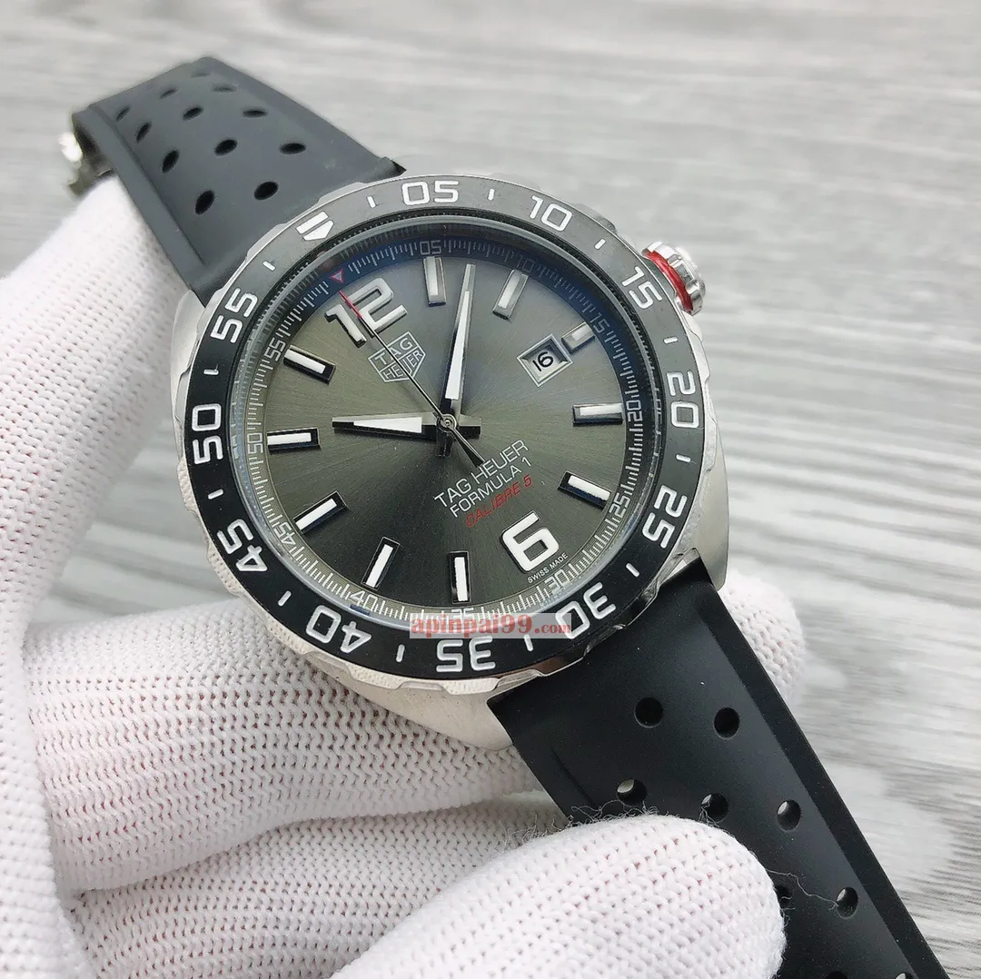 タグ・ホイヤー独特魅力の H6 3針メンズスーパーコピー腕時計 WAZ1110.FT8023[1]