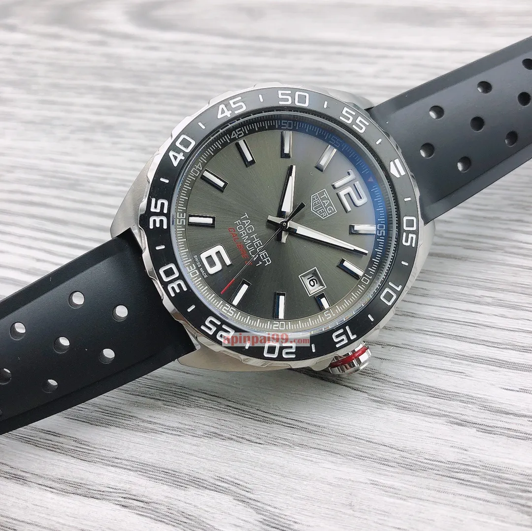 タグ・ホイヤー独特魅力の H6 3針メンズスーパーコピー腕時計 WAZ1110.FT8023[5]