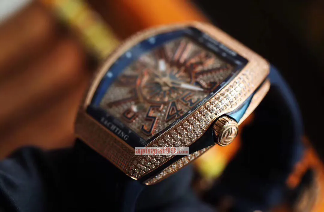 大人気の新商品フランクミュラーコピー ヴァンガード V45 スターリーヌードル 164785[4]