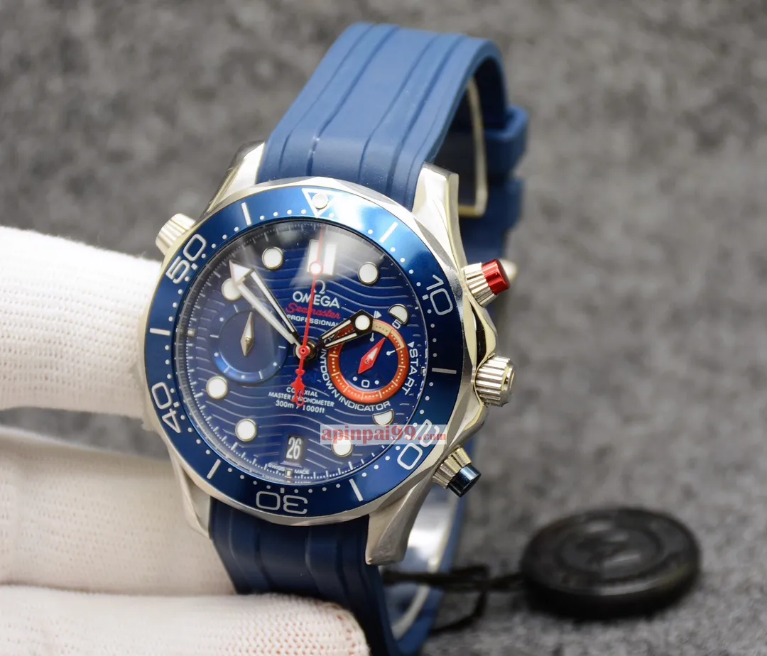 コピーオメガ2024人気 クラシック メンズ クォーツ クロノグラフ時計 366820