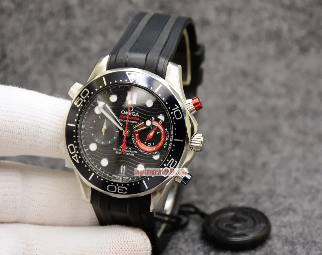 コピーオメガ2024人気 クラシック メンズ クォーツ クロノグラフ時計 366820[3]