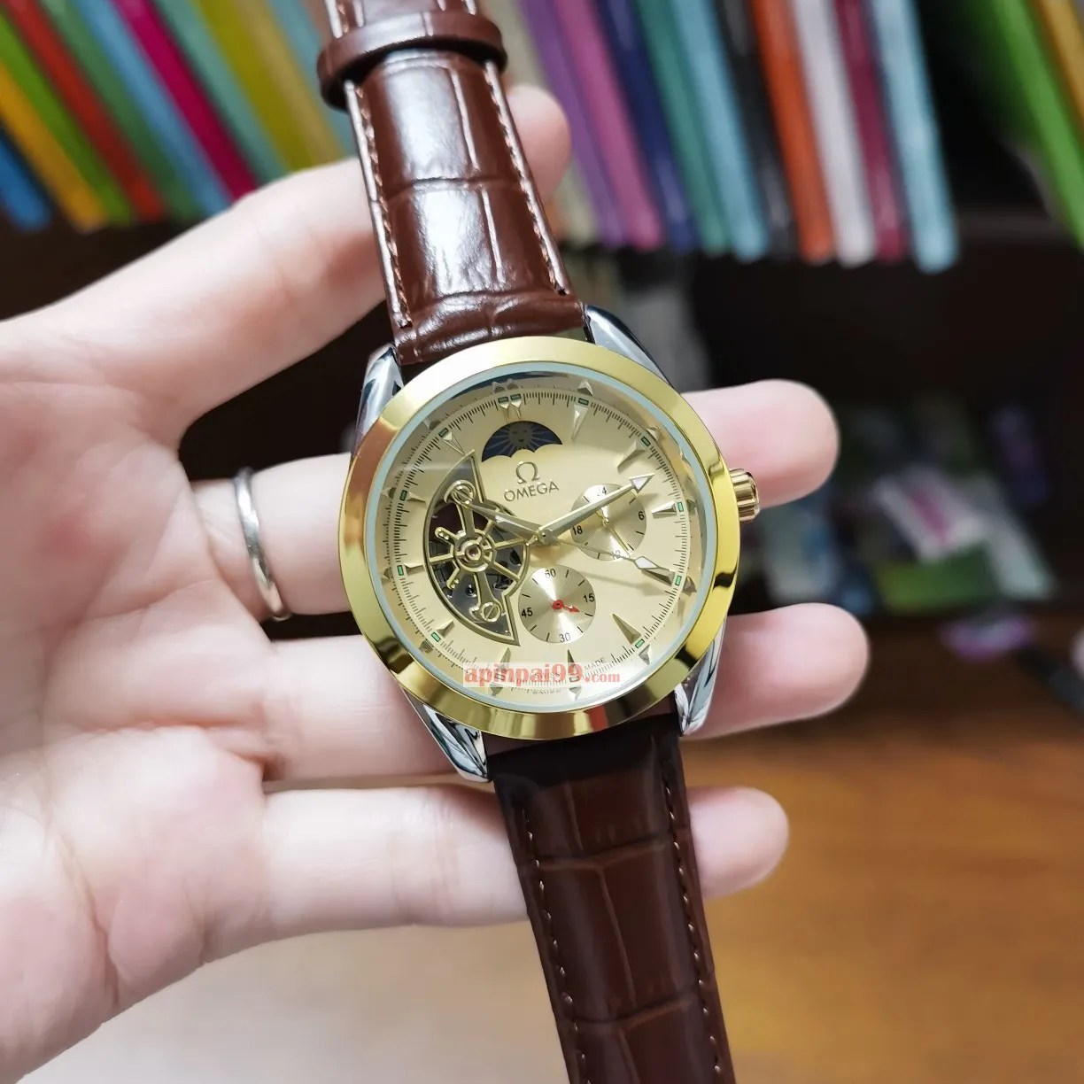 人気ブランドオメガ全自動5ピン太陽月星機械スーパーコピー時計 omg1557[5]