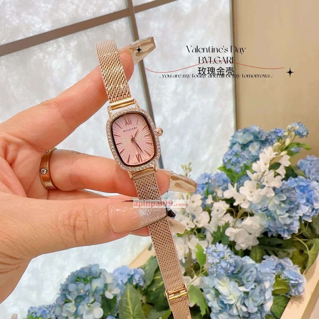 ブルガリ新作の女性コピー時計ミニシリーズ 569898