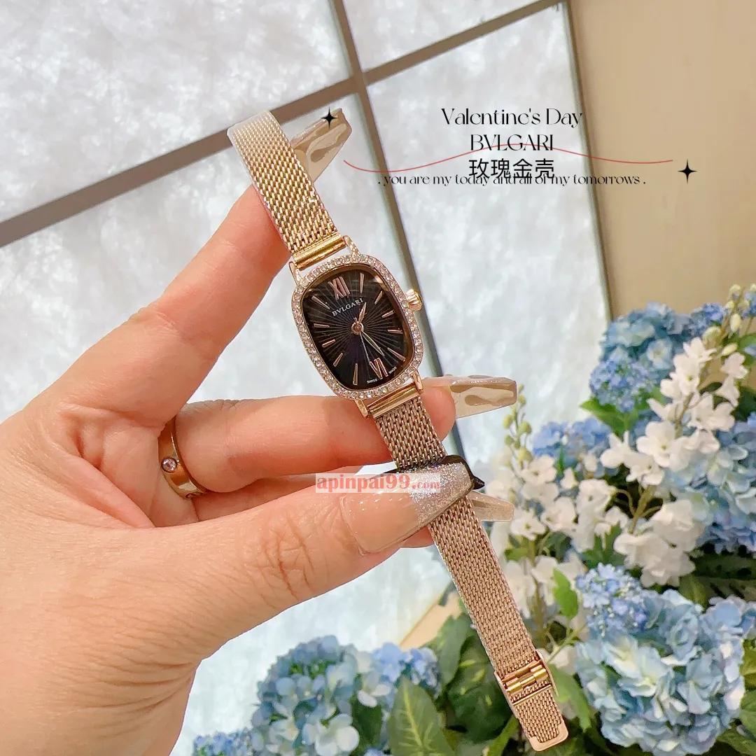 ブルガリ新作の女性コピー時計ミニシリーズ 569898[1]
