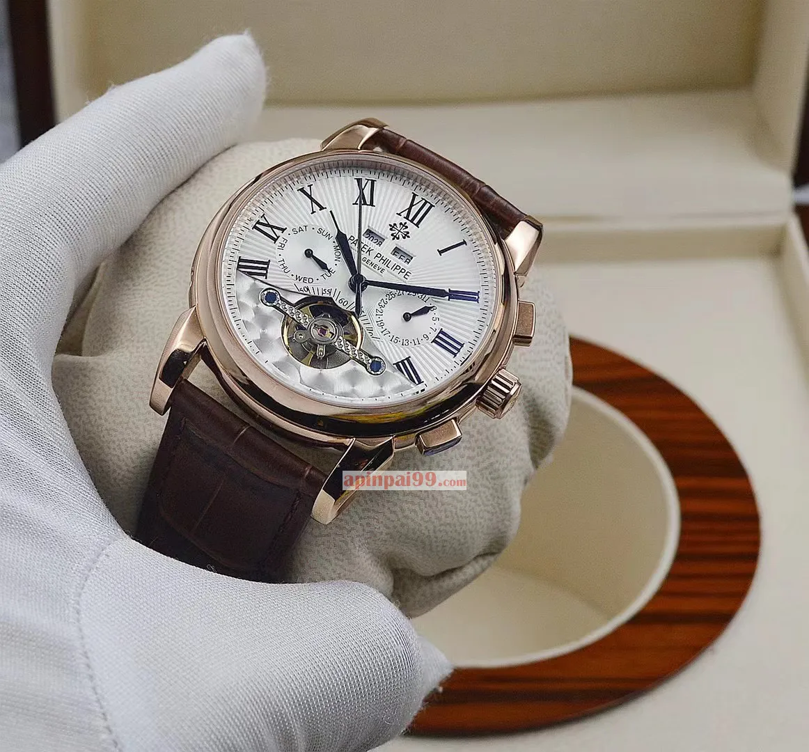 2024 年に大量販売されるパテックフィリップの最新コピーメンズ腕時計 64115[4]