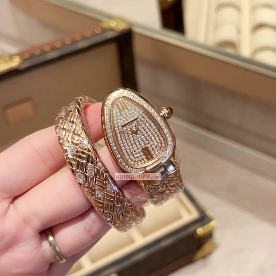 ブルガリ2024年の新作時計コピー星とダイヤモンドがいっぱいカスミソウ BV75099[2]