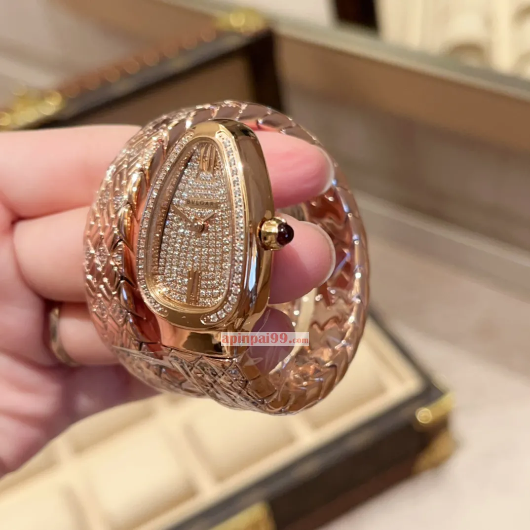 ブルガリ2024年の新作時計コピー星とダイヤモンドがいっぱいカスミソウ BV75099[4]