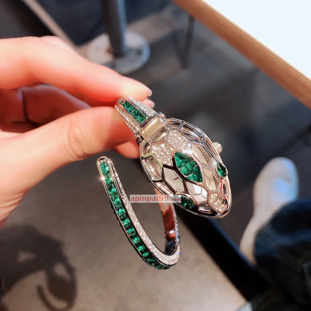 ブランドブルガリの最新女性スネークブレスレット激安時計 BV008-1