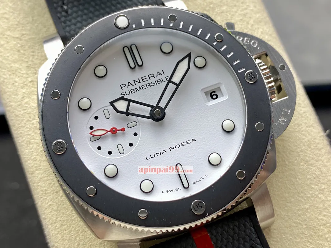 パネライ人気新作 ラバーソールとキャンバスストラップの時計 PAM1565[1]