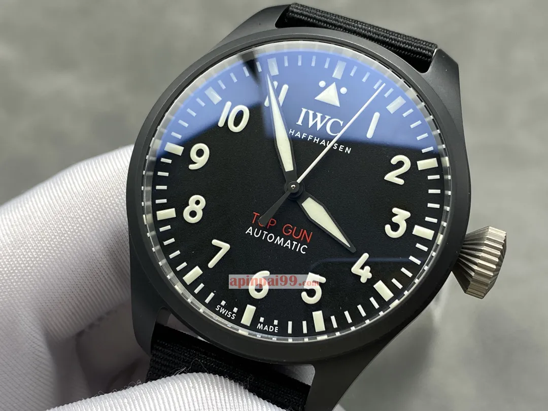 2024入荷時計IWC パイロット ブラックセラミックモデル IW329801[2]