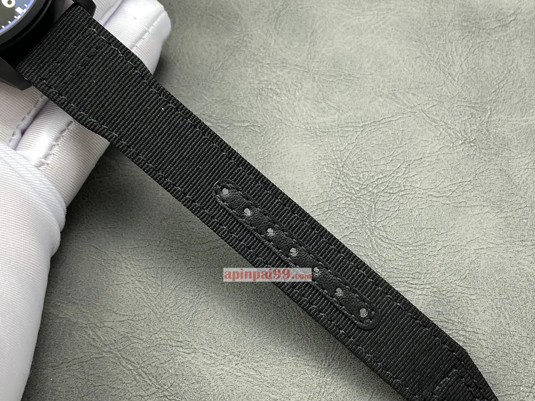 2024入荷時計IWC パイロット ブラックセラミックモデル IW329801[8]