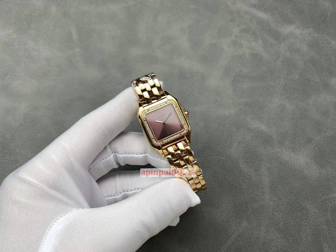 カルティエ2025コピーの新作女性チーターシリーズ スクエアケース時計 173004[3]