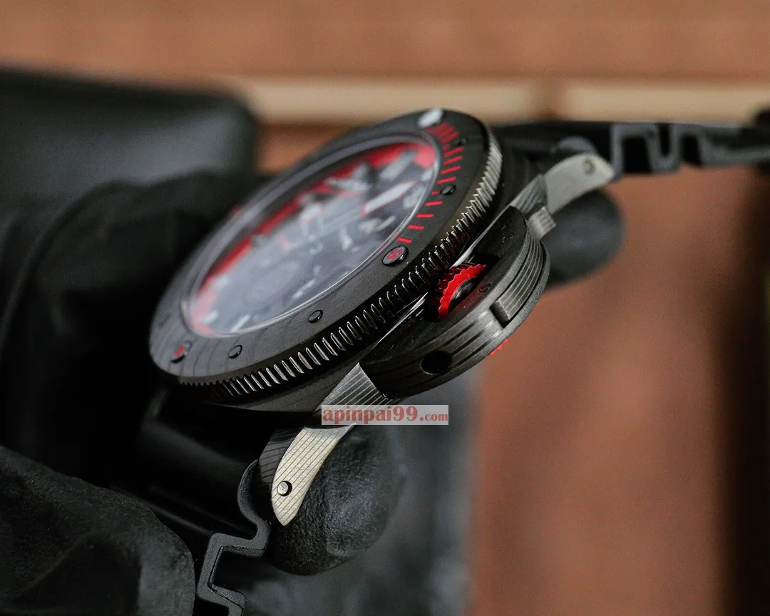 パネライ新作サブマーシブルシリーズの爆発的な中空時計 PAN50077[4]