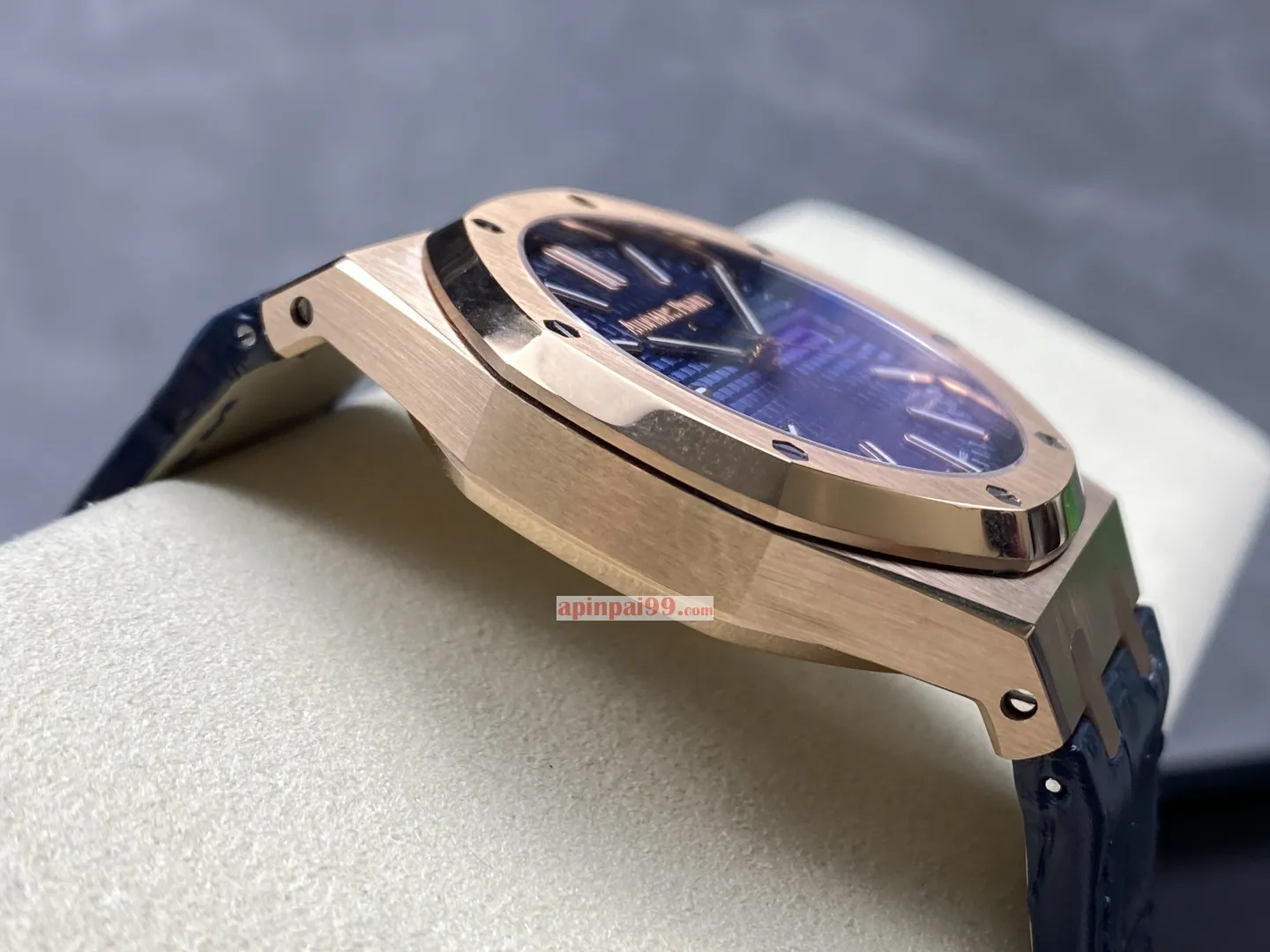 オーデマピゲ新品同様スーパーコピー時計 50周年記念 15510 フルシリーズ 15510ST[4]