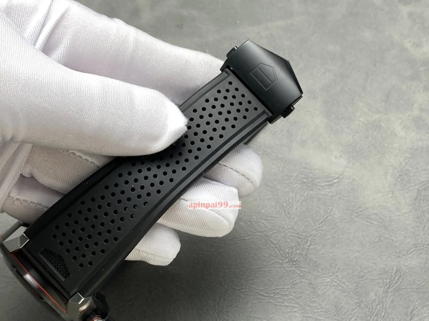 タグ・ホイヤー カレラ ダークワード ホロウ独特魅力コピー時計 173422[7]