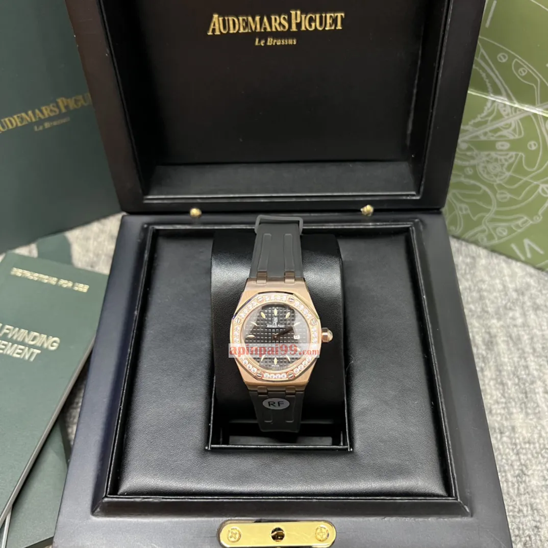 オーデマピゲ女性ロイヤルオーク クォーツスーパーコピー時計n級販売 67601-1