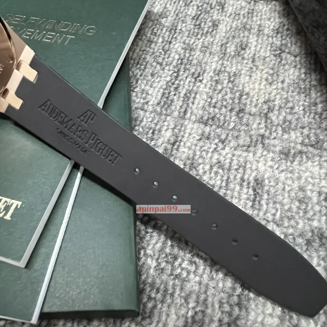 オーデマピゲ女性ロイヤルオーク クォーツスーパーコピー時計n級販売 67601-1[6]