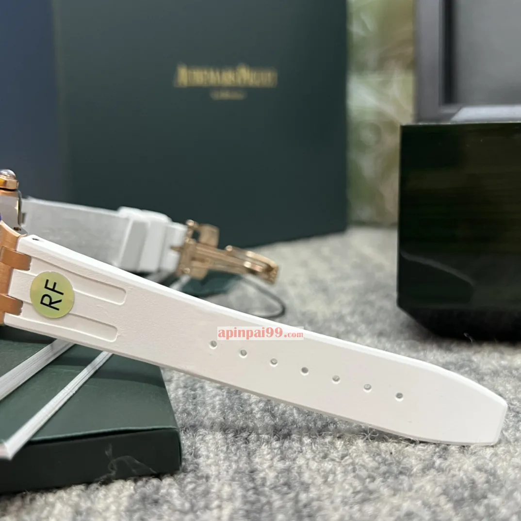 2025最完璧オーデマピゲ ロイヤルオーク クォーツ女性時計 67601-2[4]